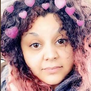 Meet your Posher, Whitney